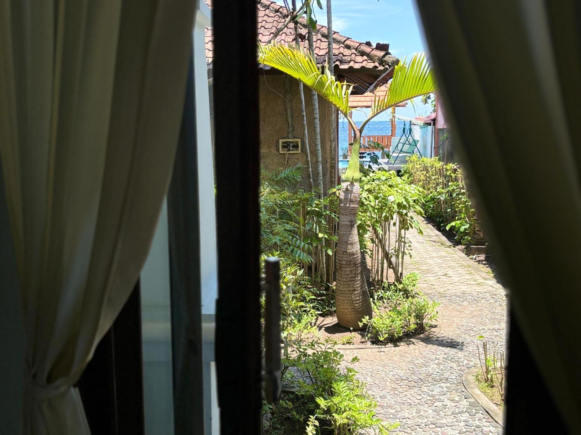 Bahari Beach Amed Экстерьер фото